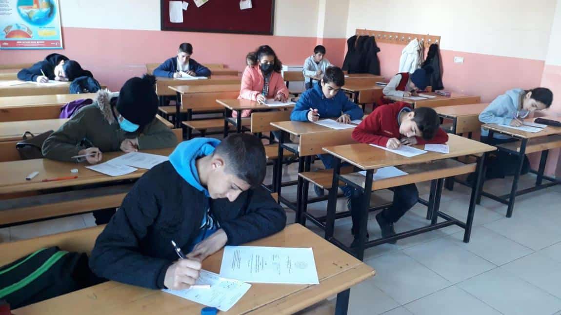 8. Sınıf Öğrencilerine Yönelik Seviye Tespit Sınavı  Uygulandı
